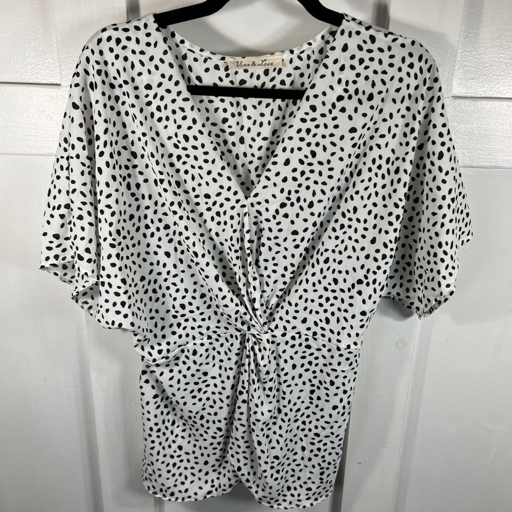 Vine & Love Womens Dalmatian Print Twist Front V-Neck Blouse Black White